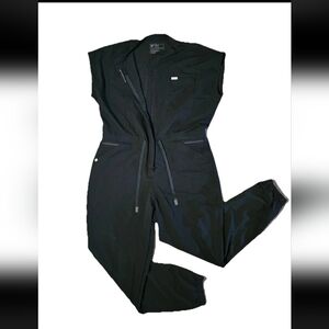 Figs Technical Collection Rafaela Cargo Scrub Jumpsuit Womens 2XL Black Nurse